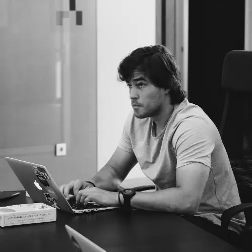 Victor Arza